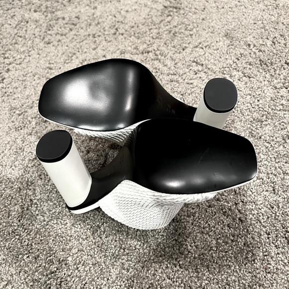 NWOT BCBGeneration Isadora Quilted Mule Chunky Heel - Picture 6 of 8